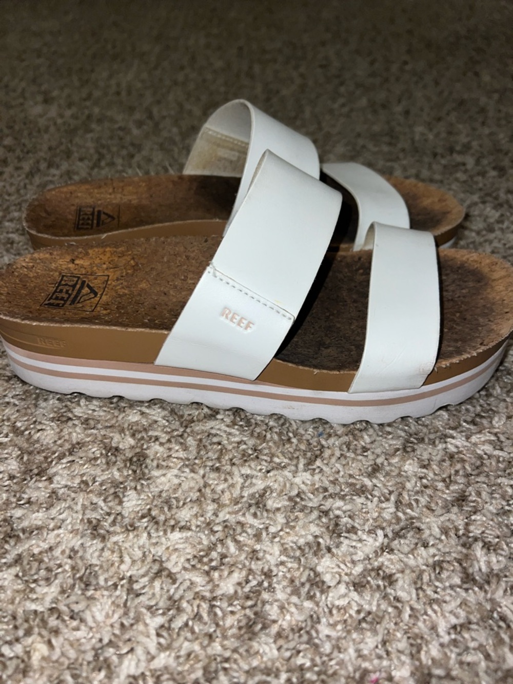 Reef Women’s Cushion Vista Hi Platform Cork Slides in White - Size 8 - Picture 2 of 9